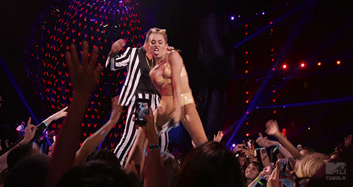 Miley Cyrus VMAS